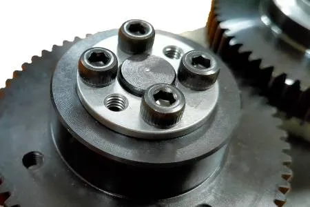 Anti-backlash gear using friction fastening structure